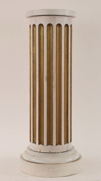 Piedestal, gustaviansk stil, 1900-talets första hälft