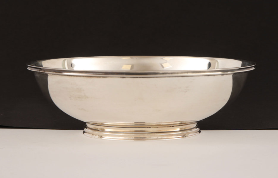 Skål på fotring, silver, C.G.Hallberg, Stockholm, 1948