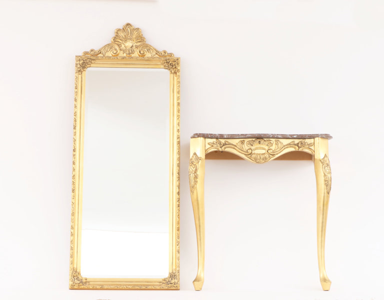 Spegel med konsolbord, rokokostil, 1900-talets andra hälft
