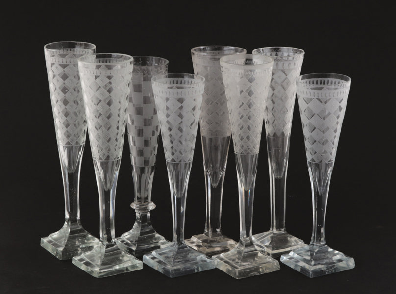 Champagneglas 8st, sengustavianska, omkring år 1800