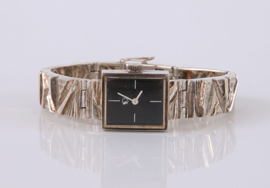 Damarmbandsur i sterlingsilver, Matti Hyvärinen, Åbo, Finland