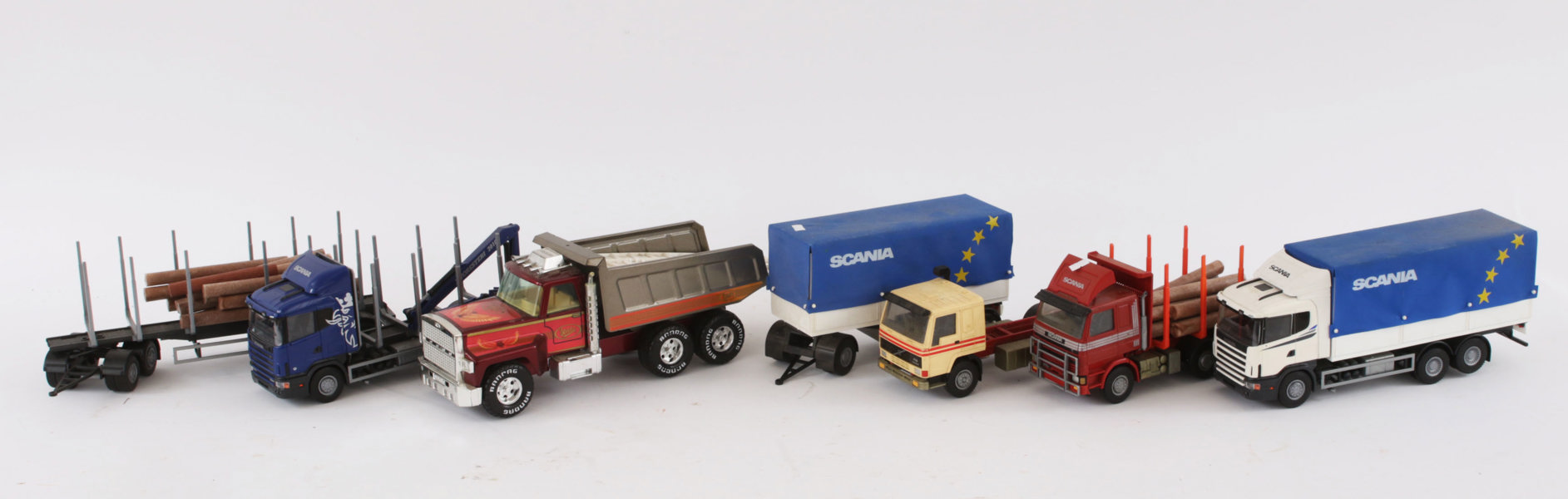 Lastbilar 5st, mestadels Emek, Finland