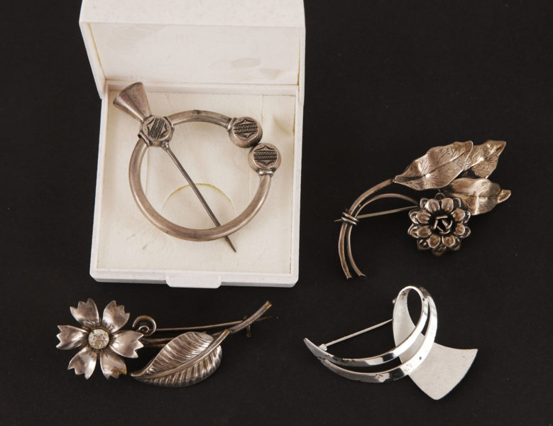 Broscher 4st, silver, bl.a. Gustaf Dahlgren, Malmö