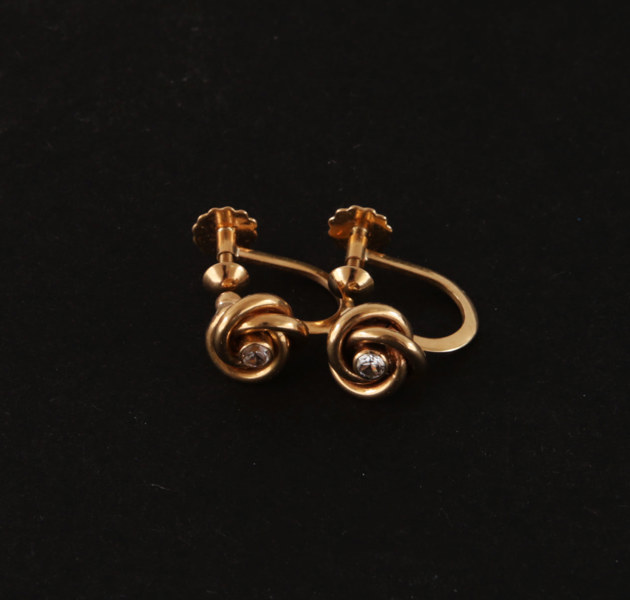 Örhängen ett par, 18k