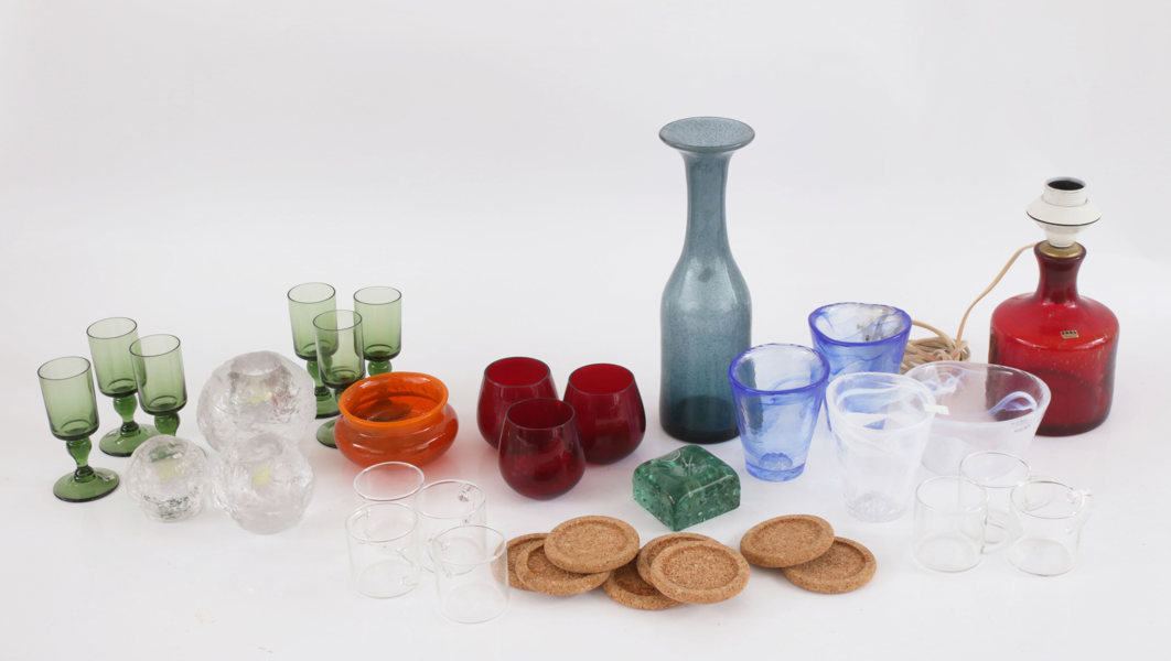 Parti glasföremål