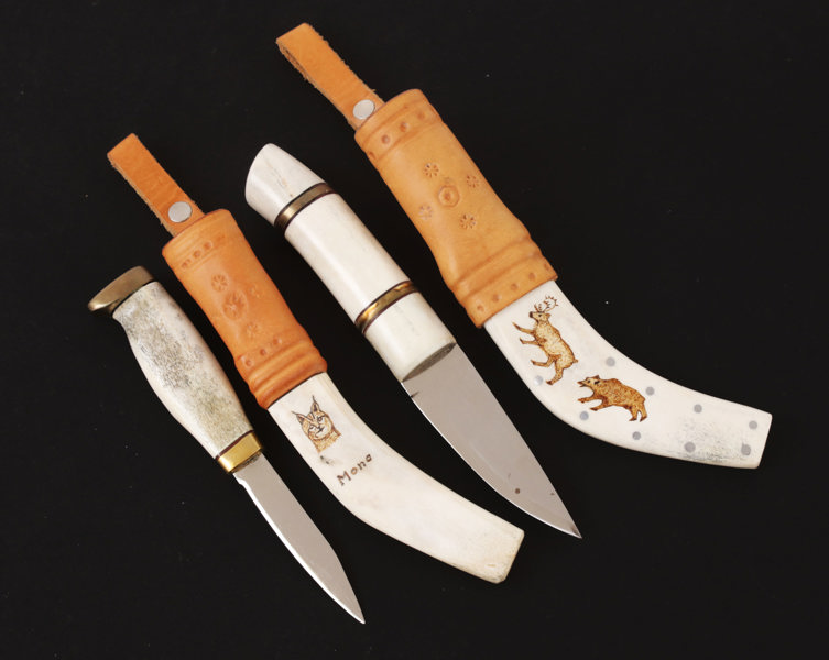 Knivar med slida 2st, monogramsignerade JW, 95/96