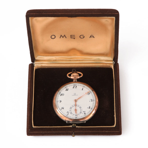 Fickur i silver, Omega