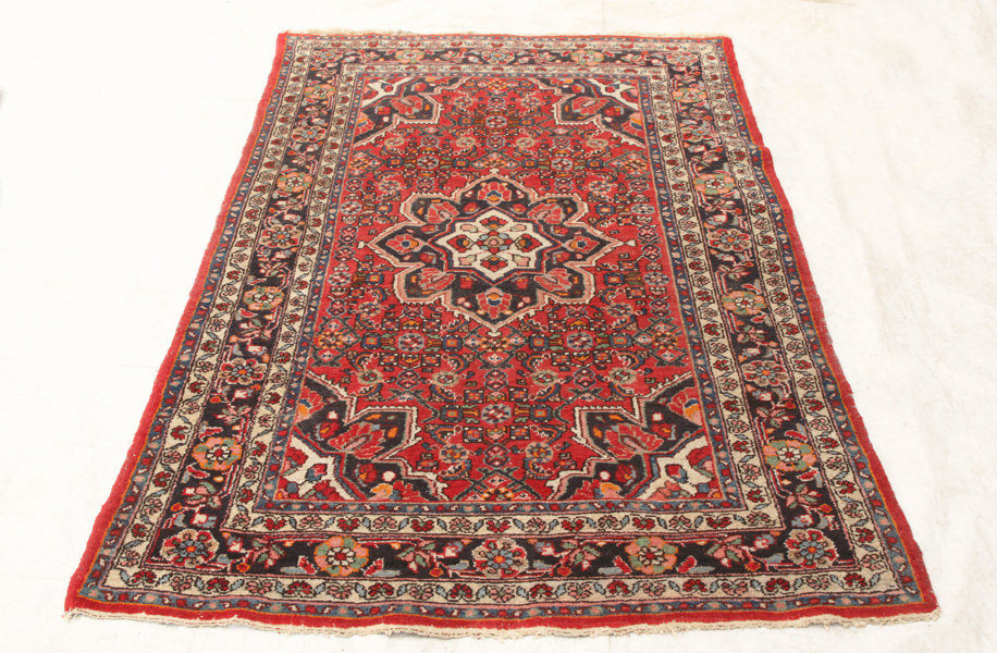 Handknuten matta, orientalisk