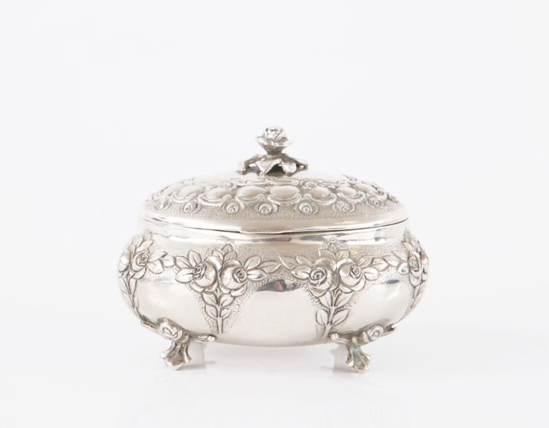 Sockerskrin i silver, rokokostil, 1900-tal