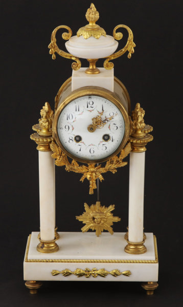 Bordsur, gustaviansk stil, 1900-talets första hälft