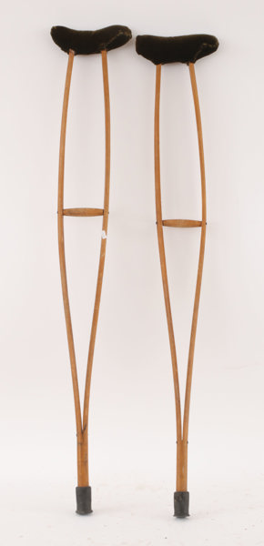 Kryckor ett par, omkring år 1900