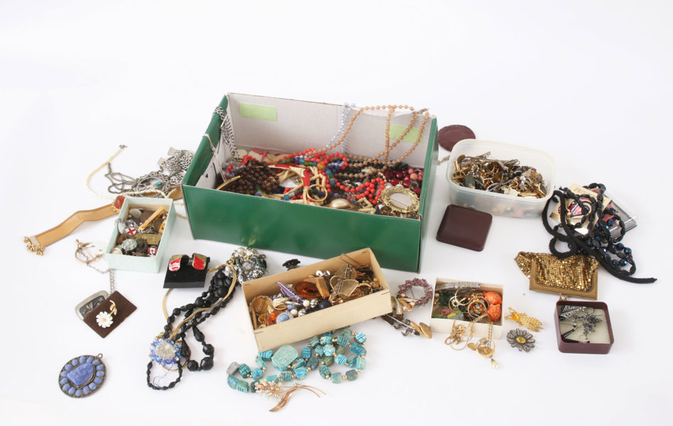 Parti bijouterier, bl.a. silver