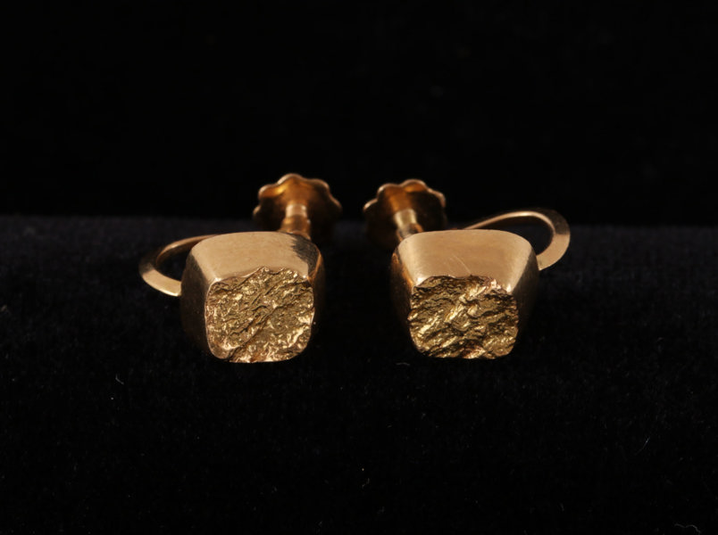 Örhängen ett par, 18k