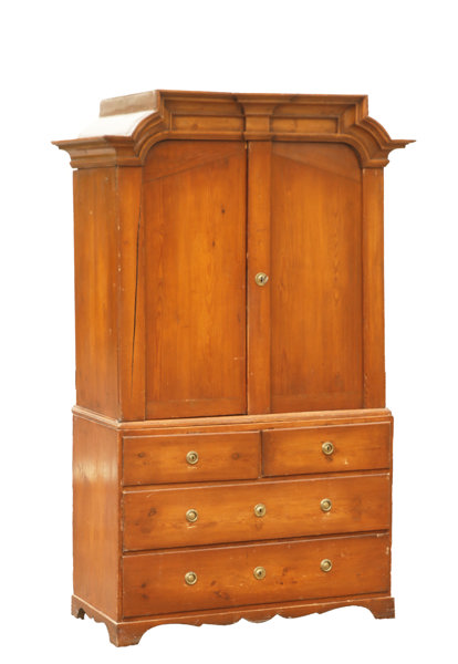 Salskåp, rokoko, daterat 1801