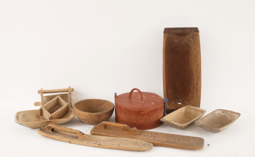 Parti allmogeföremål