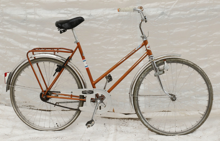 Äldre flickcykel, Intersport