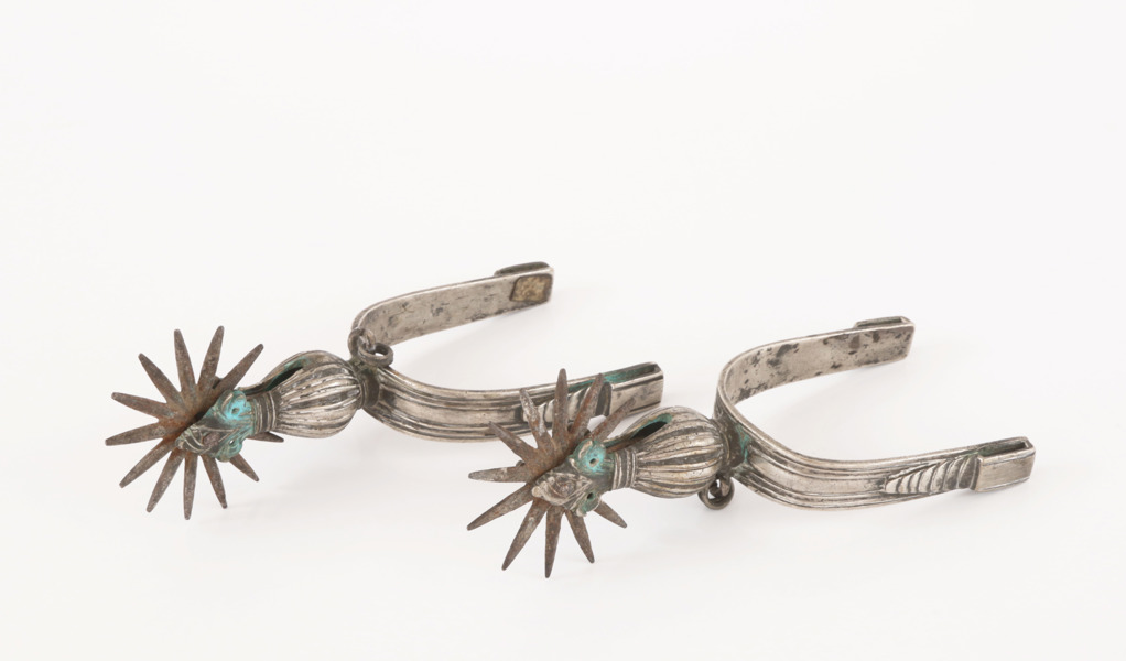 Sporrar ett par, sydamerika, möjligen silver