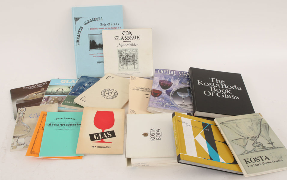 Parti böcker och priskuranter, rörande glas