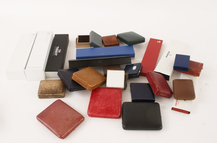 Parti etuier, bl.a. Tissot, Eterna