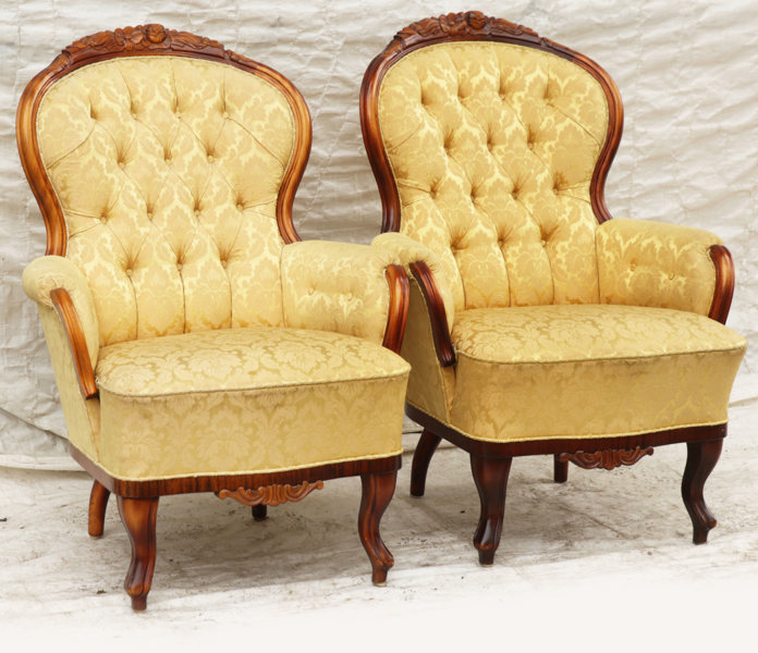 Fåtöljer ett par, nyrokokostil, 1900-talets andra hälft