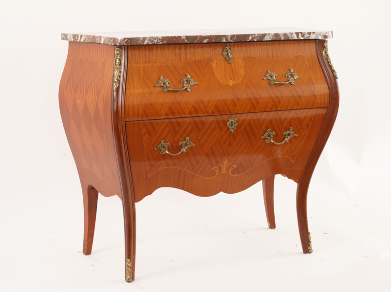 Byrå, rokokostil, 1900-tal