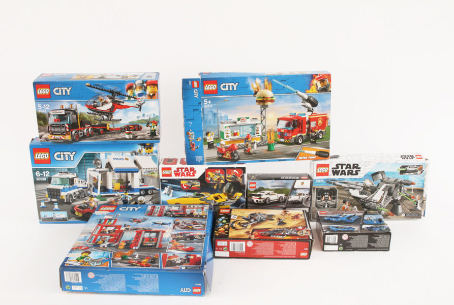 Kartonger med LEGO 9st