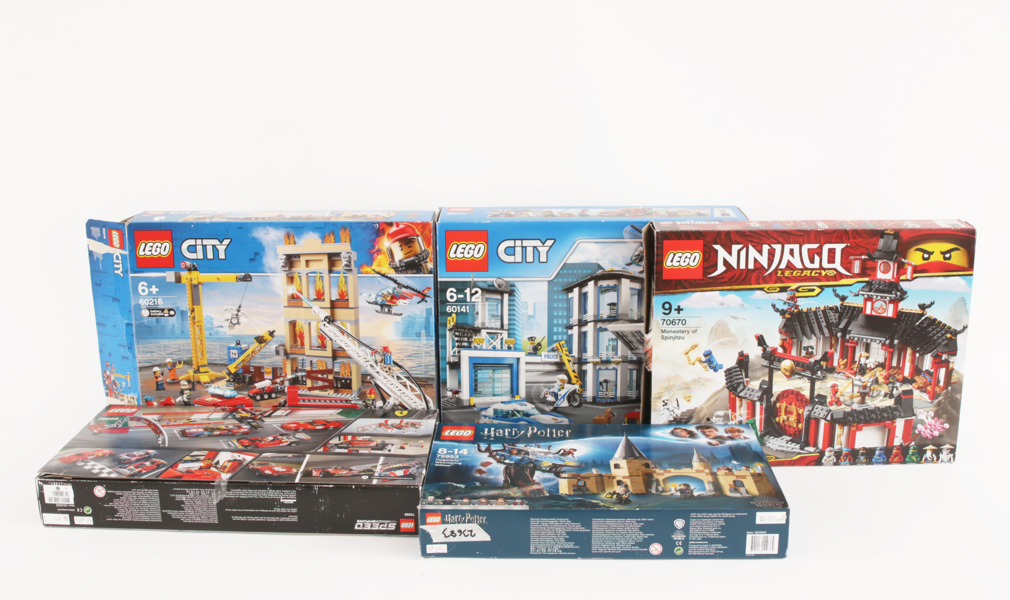 Kartonger med LEGO 5st