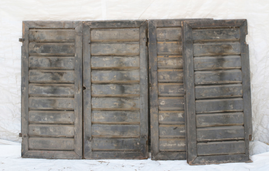 Fönsterluckor 4st, 1700-tal