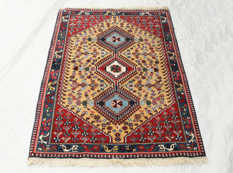 Handknuten matta, orientalisk