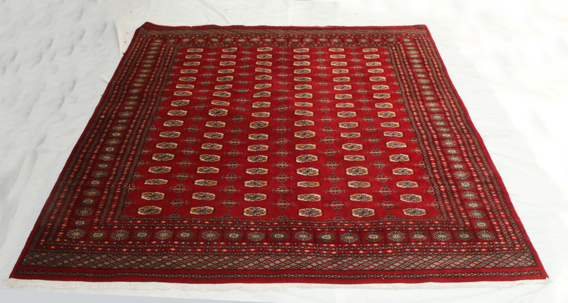 Handknuten matta, Pakistan