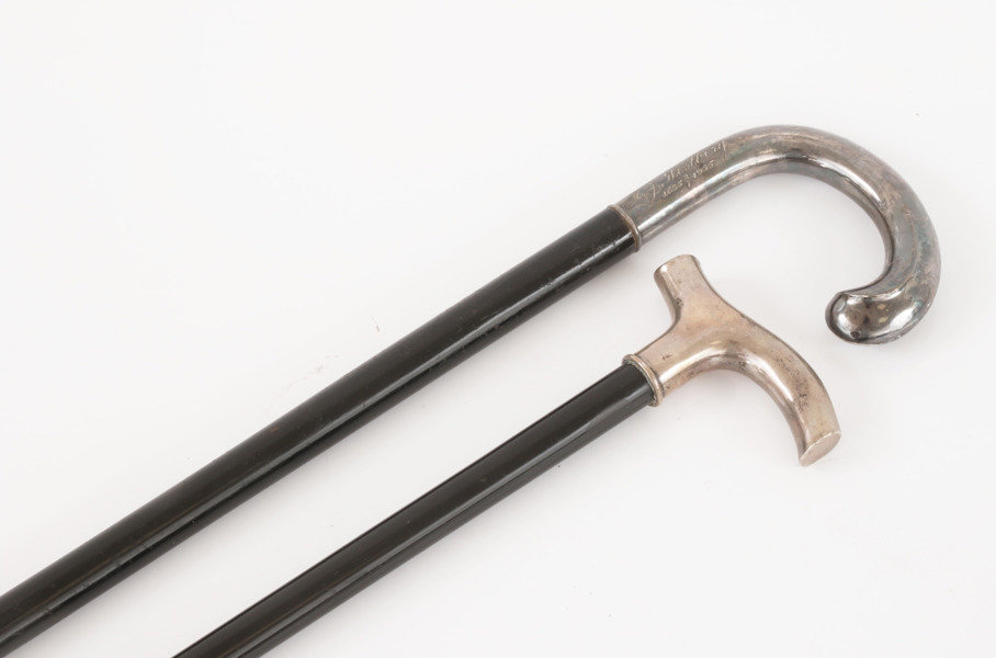 Spatserkäppar med silverhandtag 2st