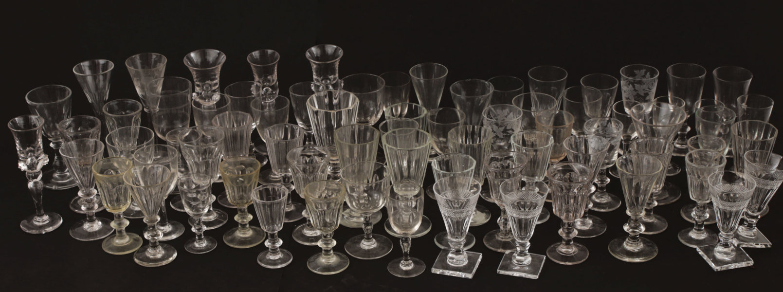 Parti snaps- och starkvinsglas, bl.a. 18/1900-tal