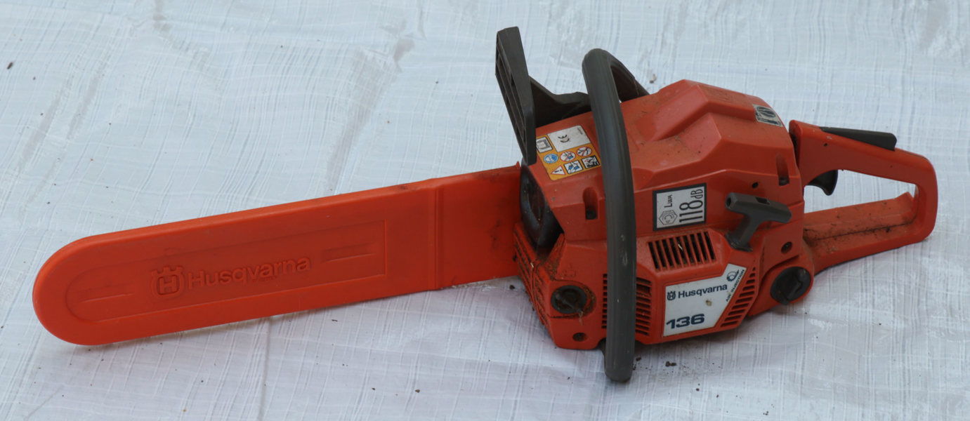 Motorsåg, Husqvarna 136