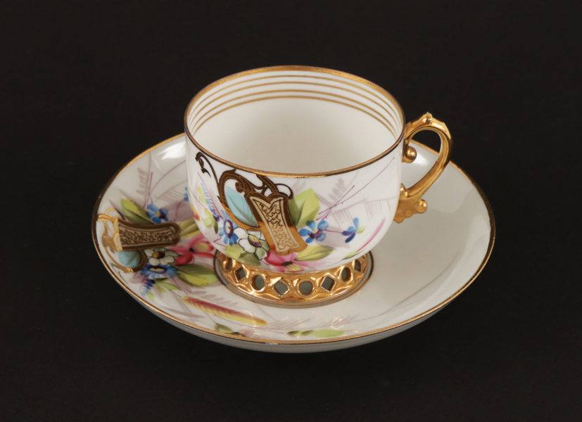 Kaffekopp med fat, M.S. Kuznetsov, Ryssland, omkring år 1900