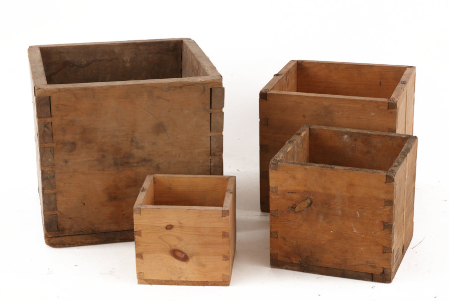 Trämått 4st, 1800-tal