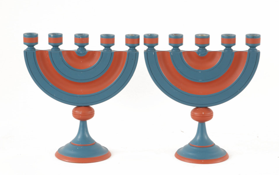 Kandelabrar ett par, daterade 1991