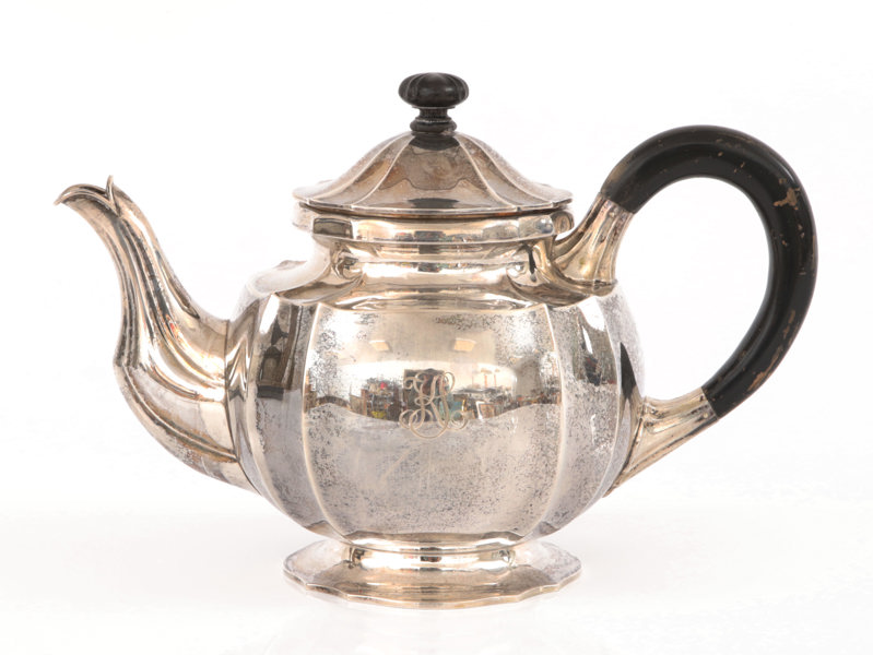 Tekanna i silver, 1919