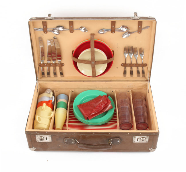 Picknickväska med innehåll, 1950/60-tal
