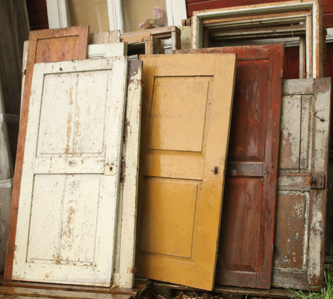 Dörrar 7st samt karmar 6st, 1800-tal