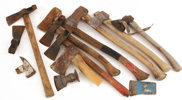 Parti yxor och yxhuvuden, bl.a. Haglöfs Mekaniska