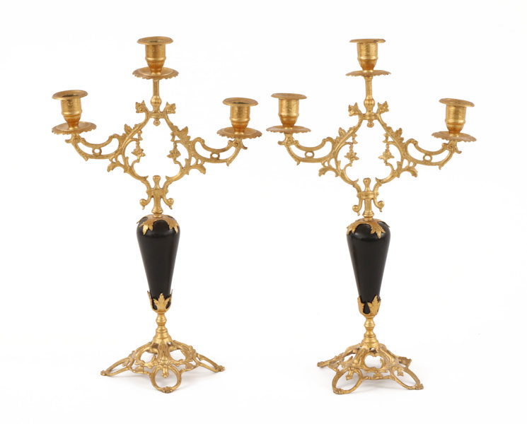 Kandelabrar ett par, Oskarianska, omkring år 1900