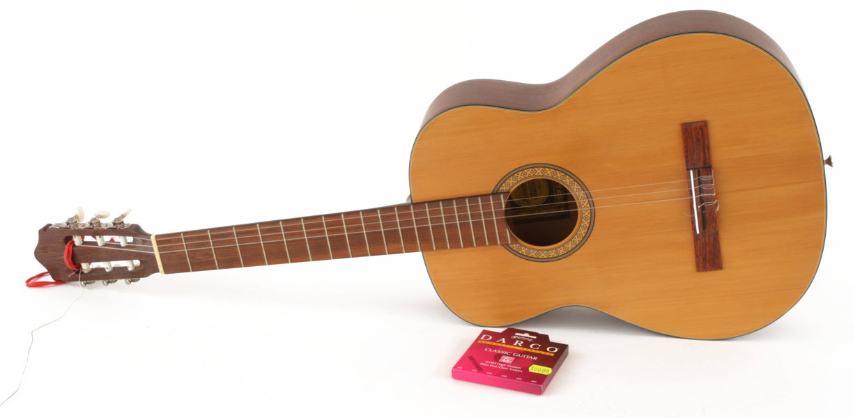 Akustisk gitarr, Landola