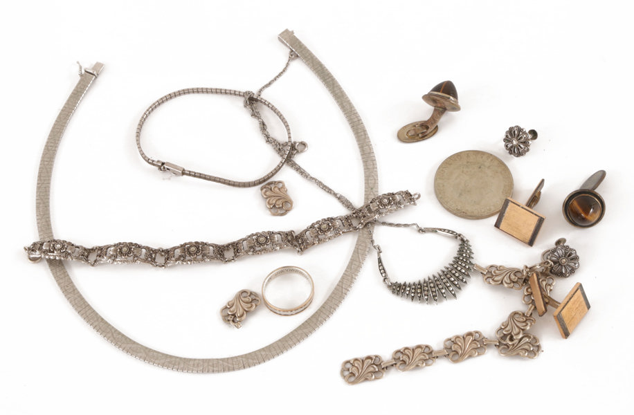 Parti silversmycken, m.m.