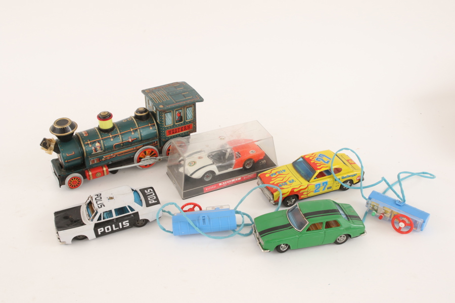 Leksaker 5 delar, bl.a. Bandai, Japan