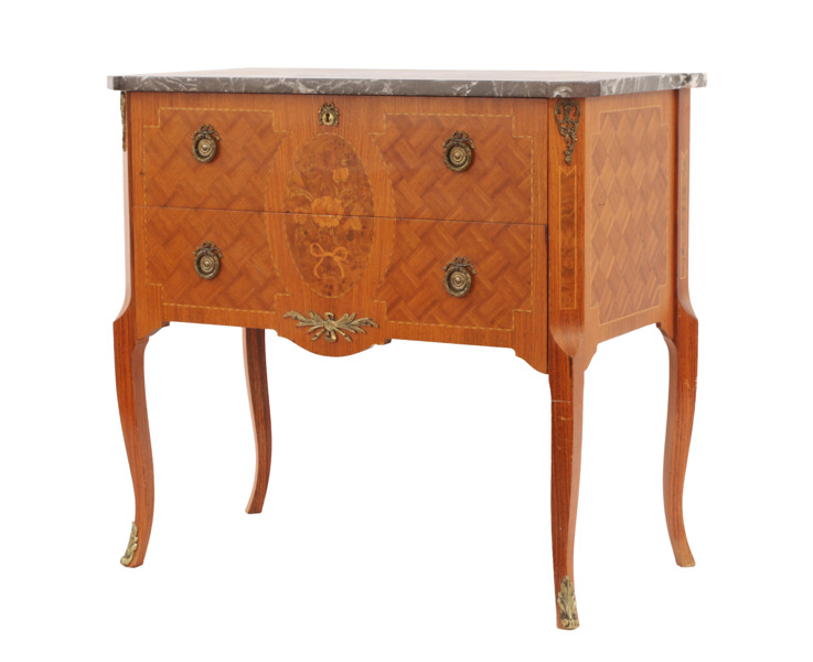 Byrå, gustaviansk stil, 1900-tal