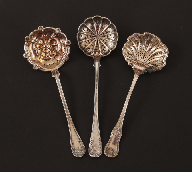 Strösockerskedar 3st, silver, bl.a. 1854