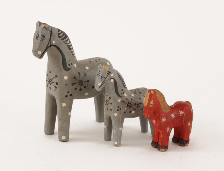 Träskurna hästar 3st, 1900-talets andra hälft