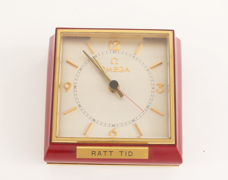 Bordsur, Omega, "Rätt Tid"