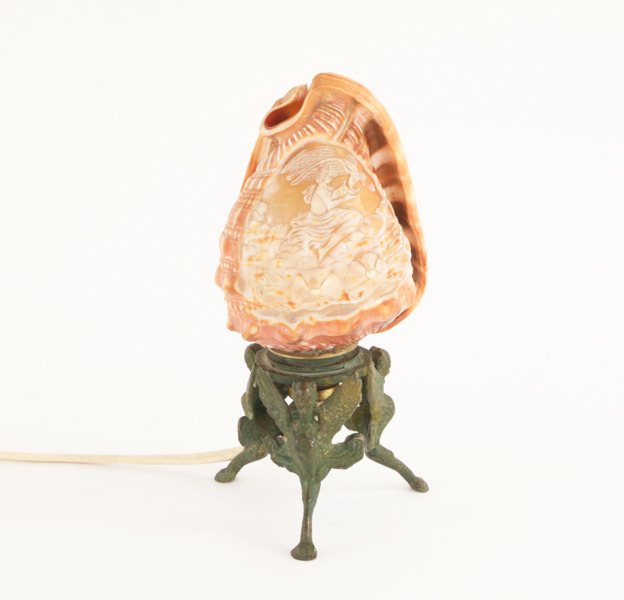 Bordslampa, 1900-talets första hälft