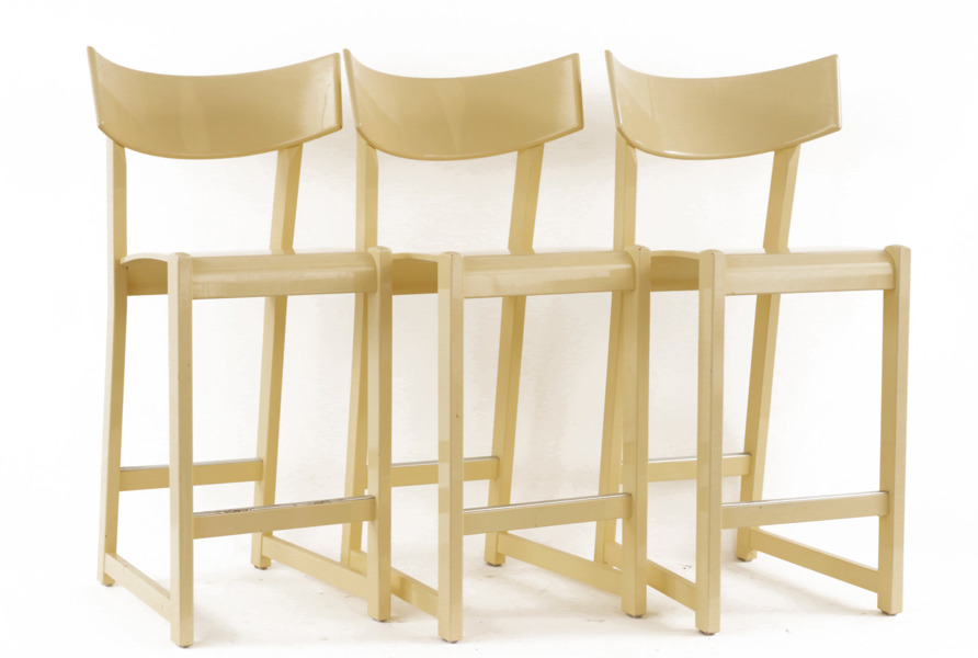 Barstolar 3st, Gärsnäs, daterade år 2000